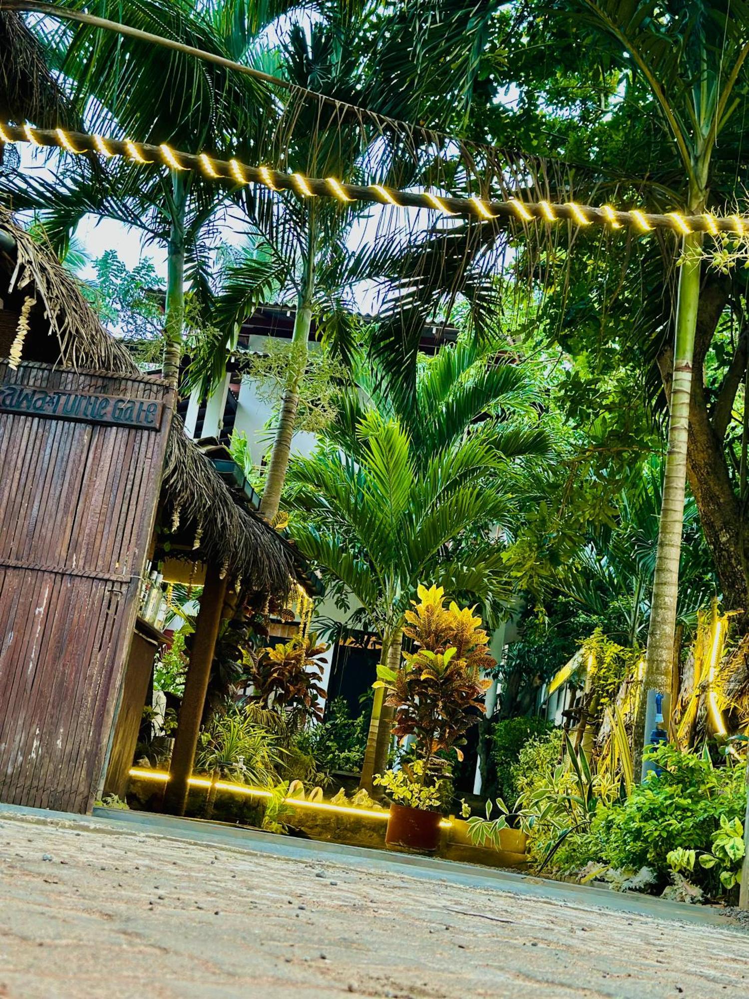 Rekawa Turtle Gate Hotel Tangalle Eksteriør billede